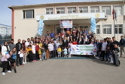 MESLEK YÜKSEKOKULUMUZ DA 2 NİSAN DÜNYA OTİZM  FARKINDALIK GÜNÜ İLE İLGİLİ ETKİNLİK YAPILDI