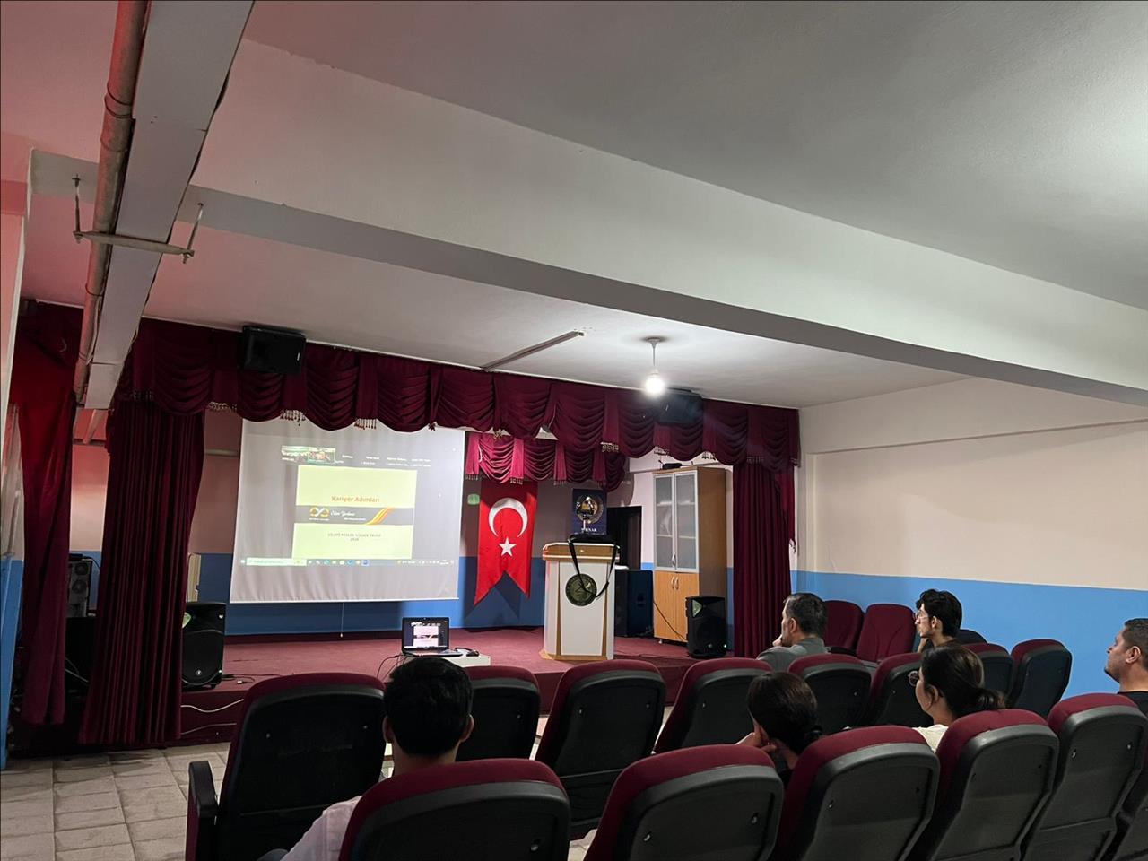 silopi-myo-da-kariyer-adimlari-semineri-duzenlendi