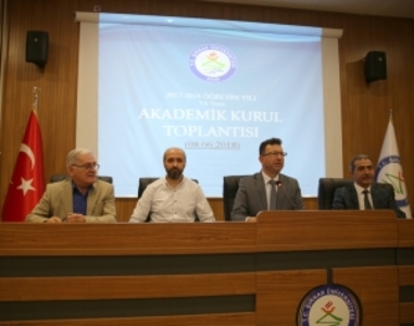 Üniversitemiz Dönem Sonu Akademik Kurul Toplantısı Yapıldı